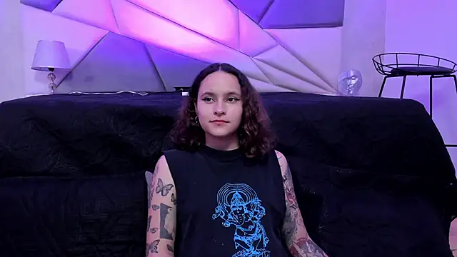 Snapshot of AnnyThompson_ chatting on December 28, 2024, 1:08 am AnnyThompson online show from December 28, 2024, 1:08 am