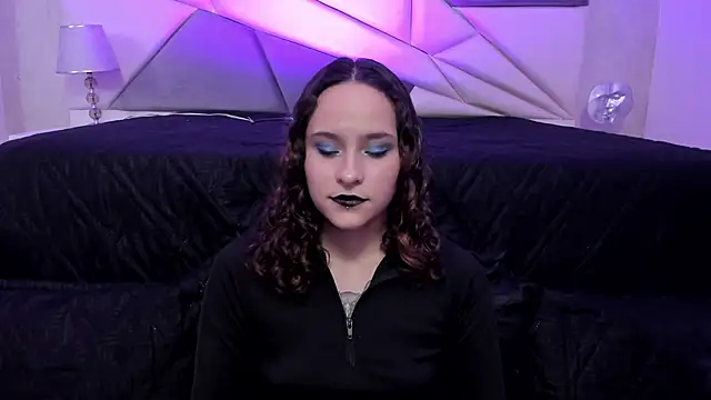 Snapshot of AnnyThompson_ chatting on February 2, 2025, 8:51 pm AnnyThompson online show from February 2, 2025, 8:51 pm