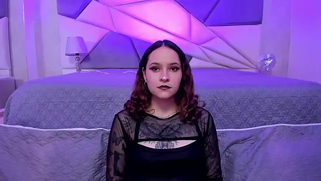 Snapshot of AnnyThompson_ chatting on February 9, 2025, 8:34 pm AnnyThompson online show from February 9, 2025, 8:34 pm