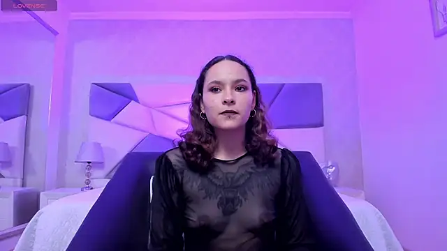 Snapshot of AnnyThompson_ chatting on February 24, 2025, 9:20 pm AnnyThompson online show from February 24, 2025, 9:20 pm