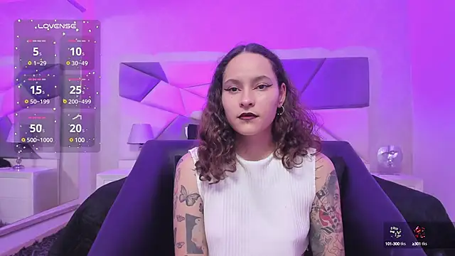 Snapshot of AnnyThompson_ chatting on March 5, 2025, 9:15 pm AnnyThompson online show from March 5, 2025, 9:15 pm