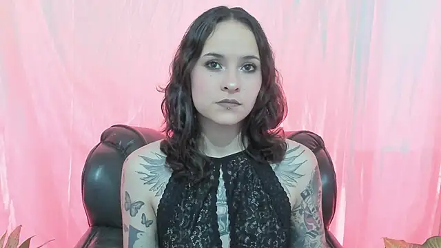 AnnyThompson  online show from April 26, 2026, 10:02 am