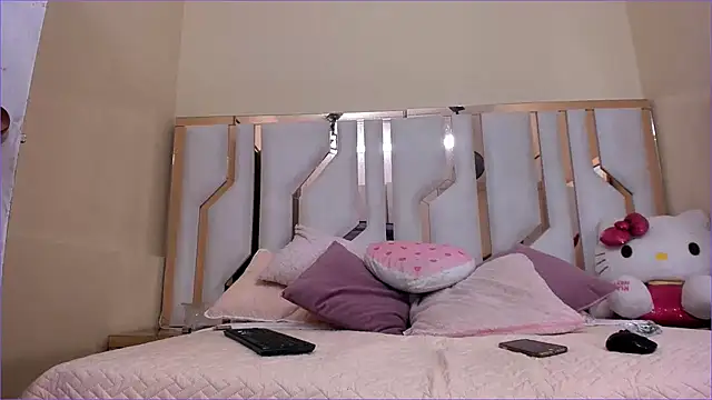 Snapshot of TifanyChill chatting on February 3, 2025, 8:35 pm TifanyChill online show from February 3, 2025, 8:35 pm