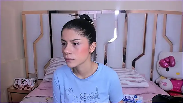 Snapshot of TifanyChill chatting on November 4, 2025, 7:46 pm TifanyChill online show from November 4, 2025, 7:46 pm