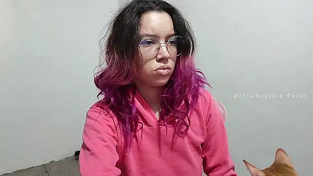 WandaDoll online show from December 22, 2025, 12:13 pm