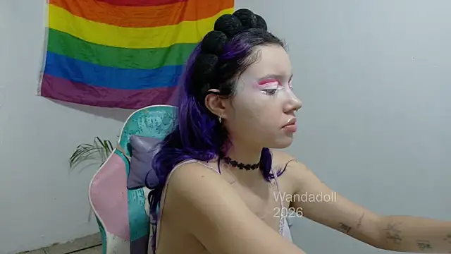 Snapshot of WandaDoll chatting on July 5, 2026, 12:23 pm WandaDoll online show from July 5, 2026, 12:23 pm