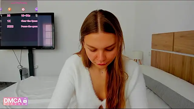 Snapshot of Molly_sweetie chatting on April 17, 2026, 6:27 am Molly sweetie online show from April 17, 2026, 6:27 am