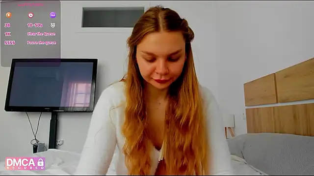 Snapshot of Molly_sweetie chatting on April 19, 2026, 6:13 am Molly sweetie online show from April 19, 2026, 6:13 am