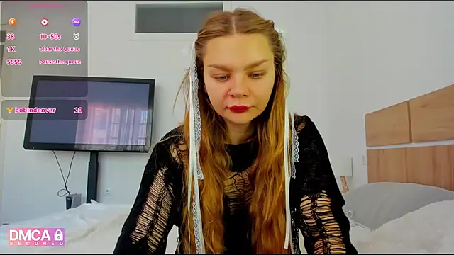 Snapshot of Molly_sweetie chatting on May 12, 2026, 6:32 am Molly sweetie online show from May 12, 2026, 6:32 am