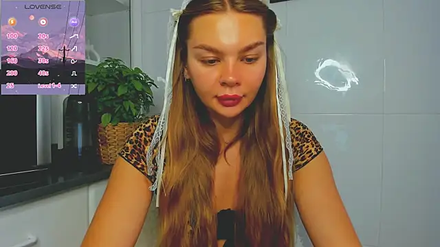 Molly sweetie online show from June 27, 2026, 6:40 am