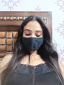 Snapshot of Yours-Bebo chatting on July 21, 2026, 7:05 pm Yours-Bebo online show from July 21, 2026, 7:05 pm