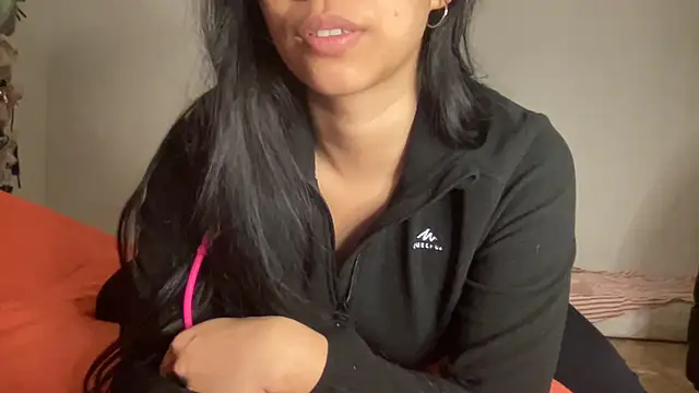 Snapshot of Dulce_latingirl chatting on March 16, 2025, 9:47 pm Dulce latingirl online show from March 16, 2025, 9:47 pm