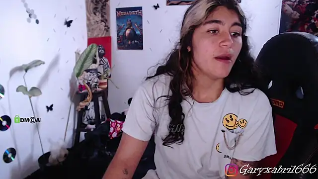 Snapshot of abril666 chatting on December 5, 2024, 6:11 pm abril666 online show from December 5, 2024, 6:11 pm