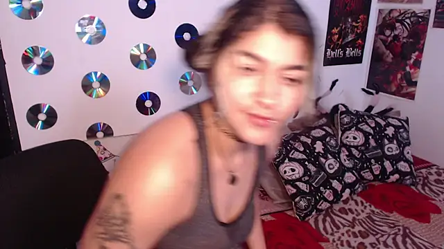 Snapshot of abril666 chatting on October 11, 2025, 1:42 pm abril666 online show from October 11, 2025, 1:42 pm