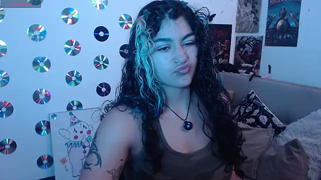 Snapshot of abril666 chatting on October 20, 2025, 3:34 pm abril666 online show from October 20, 2025, 3:34 pm