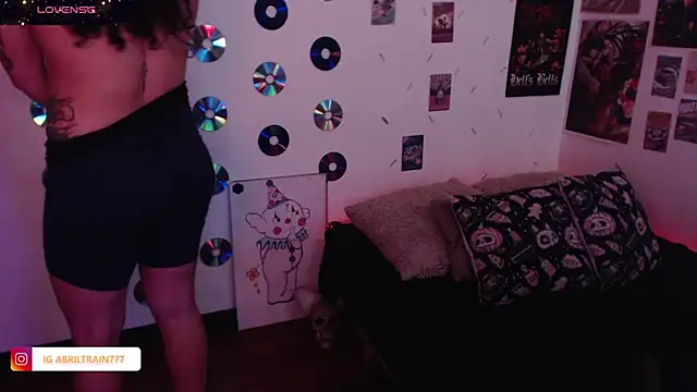 Snapshot of abril666 chatting on November 11, 2025, 4:18 pm abril666 online show from November 11, 2025, 4:18 pm