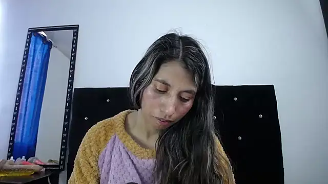 sweet skylove  online show from July 25, 2026, 2:36 pm