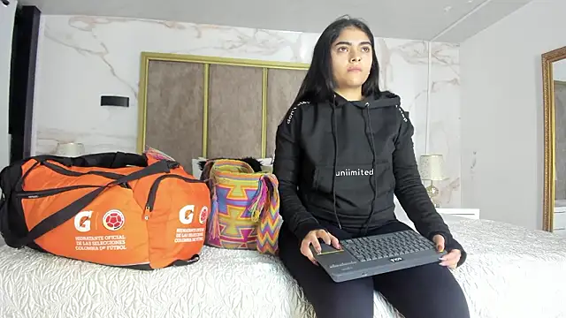 GiselOrtiz online show from February 12, 2026, 10:43 am