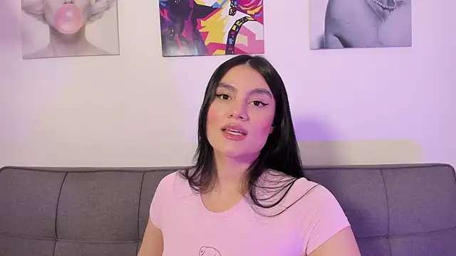 Maylin Garcia online show from July 23, 2026, 8:51 pm