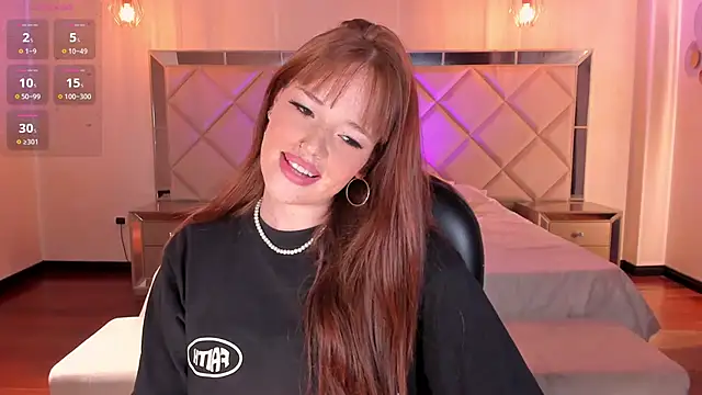 Snapshot of CorinneRusso chatting on March 13, 2025, 4:27 am CorinneRusso online show from March 13, 2025, 4:27 am