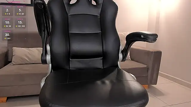 Snapshot of CorinneRusso chatting on March 16, 2025, 7:26 am CorinneRusso online show from March 16, 2025, 7:26 am