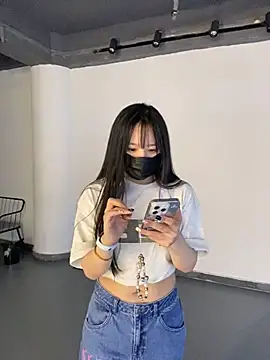 Snapshot of stellar-BB chatting on January 1, 2025, 3:57 pm stellar-BB online show from January 1, 2025, 3:57 pm