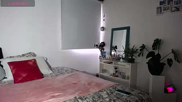 Snapshot of _Lalaa chatting on October 28, 2025, 9:50 pm Lalaa online show from October 28, 2025, 9:50 pm