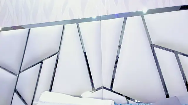  aurora18  online show from February 22, 2025, 3:12 am