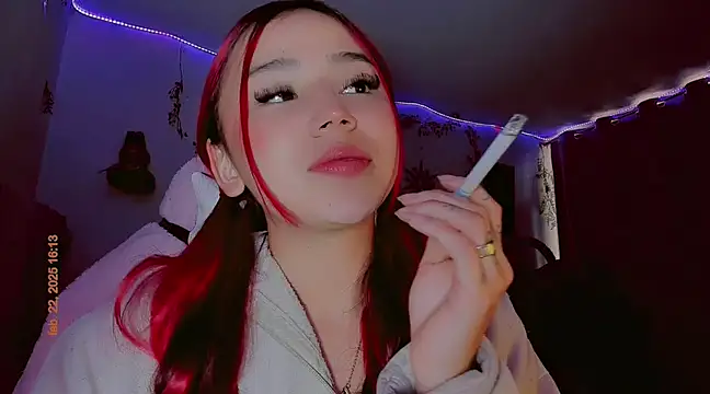 Snapshot of madisonx17 chatting on February 22, 2025, 9:15 pm madisonx17 online show from February 22, 2025, 9:15 pm