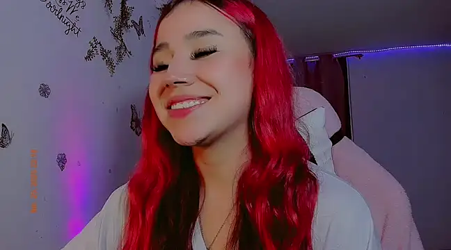 Snapshot of madisonx17 chatting on February 26, 2025, 3:21 am madisonx17 online show from February 26, 2025, 3:21 am