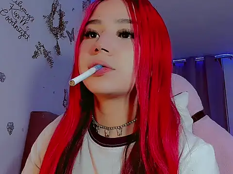 Snapshot of madisonx17 chatting on March 21, 2025, 1:45 am madisonx17 online show from March 21, 2025, 1:45 am