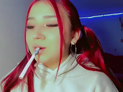 Snapshot of madisonx17 chatting on October 9, 2025, 10:19 pm madisonx17 online show from October 9, 2025, 10:19 pm