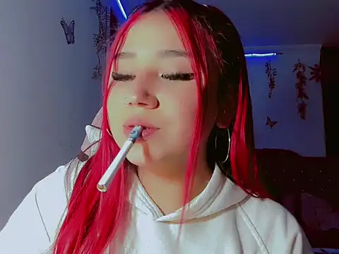 Snapshot of madisonx17 chatting on October 24, 2025, 4:47 pm madisonx17 online show from October 24, 2025, 4:47 pm