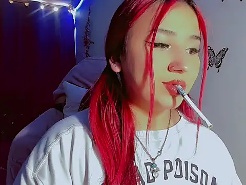 Snapshot of madisonx17 chatting on November 6, 2025, 6:31 pm madisonx17 online show from November 6, 2025, 6:31 pm