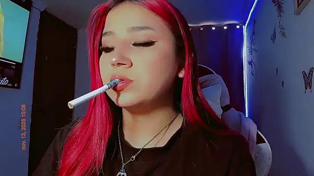 Snapshot of madisonx17 chatting on November 13, 2025, 8:08 pm madisonx17 online show from November 13, 2025, 8:08 pm