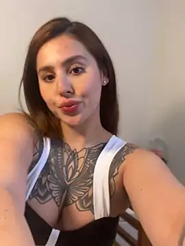 Snapshot of ValerieHilton chatting on March 20, 2025, 9:46 pm ValerieHilton online show from March 20, 2025, 9:46 pm