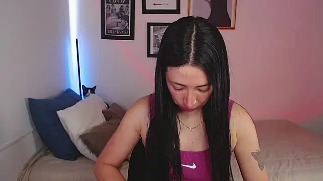 Snapshot of lilyy_evanss chatting on February 11, 2025, 7:48 pm lilyy evanss online show from February 11, 2025, 7:48 pm