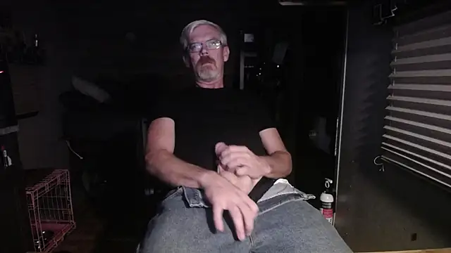 Snapshot of Di9ital069 chatting on December 8, 2024, 5:07 am Di9ital069 online show from December 8, 2024, 5:07 am