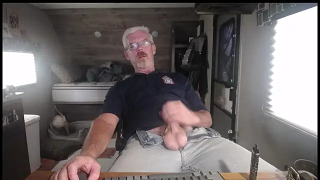 Snapshot of Di9ital069 chatting on October 25, 2025, 8:14 pm Di9ital069 online show from October 25, 2025, 8:14 pm