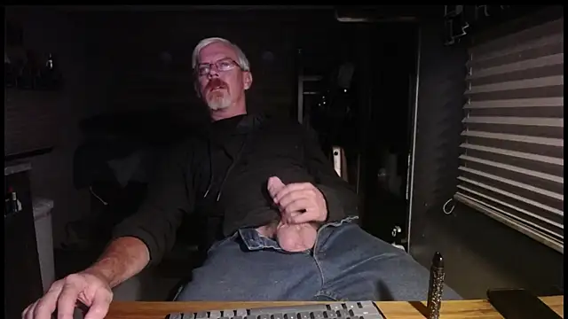 Snapshot of Di9ital069 chatting on November 15, 2025, 3:37 am Di9ital069 online show from November 15, 2025, 3:37 am