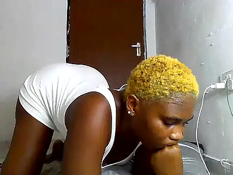 Snapshot of SexyKimberly23 chatting on October 31, 2025, 7:59 pm SexyKimberly23 online show from October 31, 2025, 7:59 pm