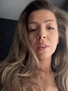 SonyaD  online show from March 20, 2025, 6:52 am