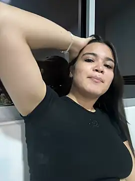 CamilaSofiia online show from April 27, 2026, 11:47 pm