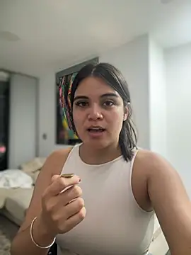 CamilaSofiia online show from June 14, 2026, 2:24 am