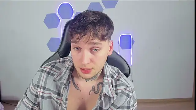 Chris Tyson online show from December 25, 2024, 2:25 am