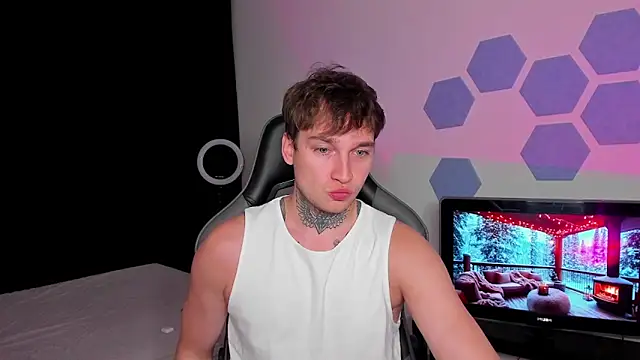 Chris Tyson online show from October 5, 2025, 9:45 pm