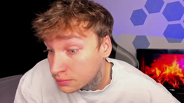 Chris Tyson online show from October 6, 2025, 10:12 am