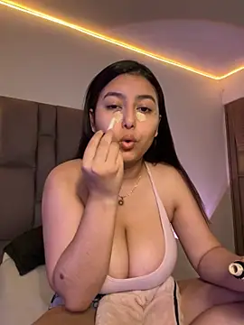 Snapshot of RexxaYBlade chatting on September 28, 2025, 5:40 pm RexxaYBlade online show from September 28, 2025, 5:40 pm