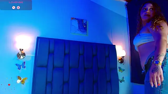 Snapshot of Cherryyquen chatting on February 6, 2025, 8:23 pm Cherryyquen online show from February 6, 2025, 8:23 pm