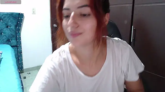 Snapshot of Kate_lorens9 chatting on December 15, 2024, 3:13 am Kate lorens9 online show from December 15, 2024, 3:13 am